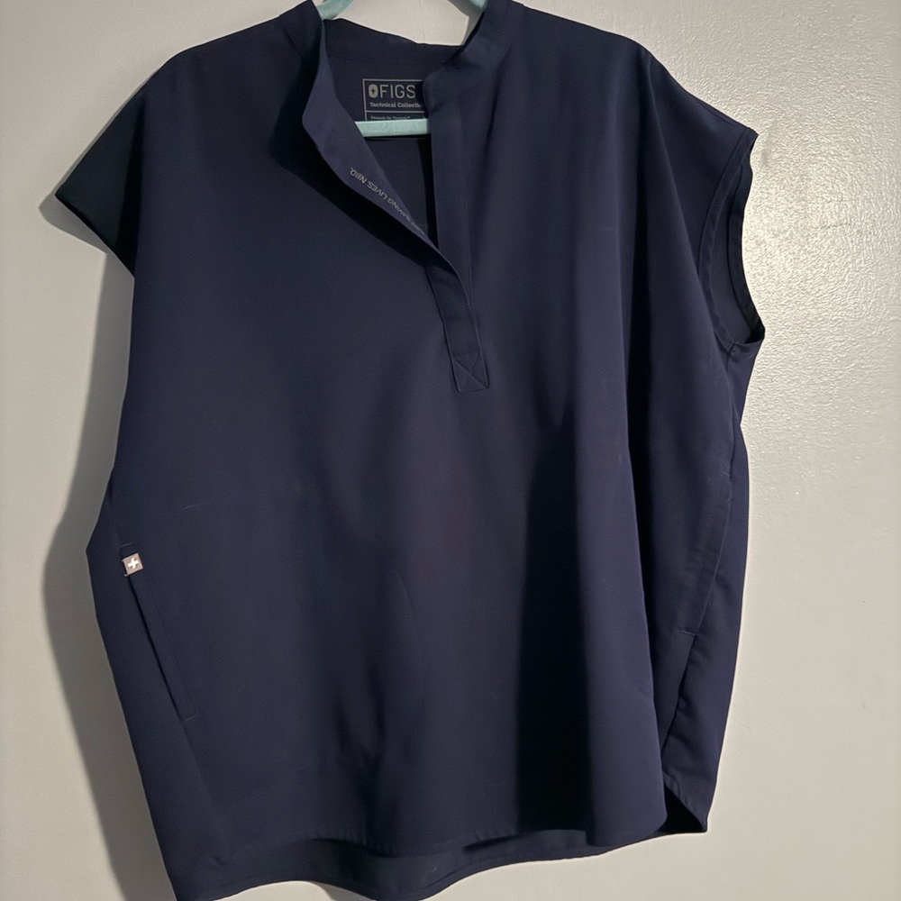 Figs Women's navy Blue scrub top
